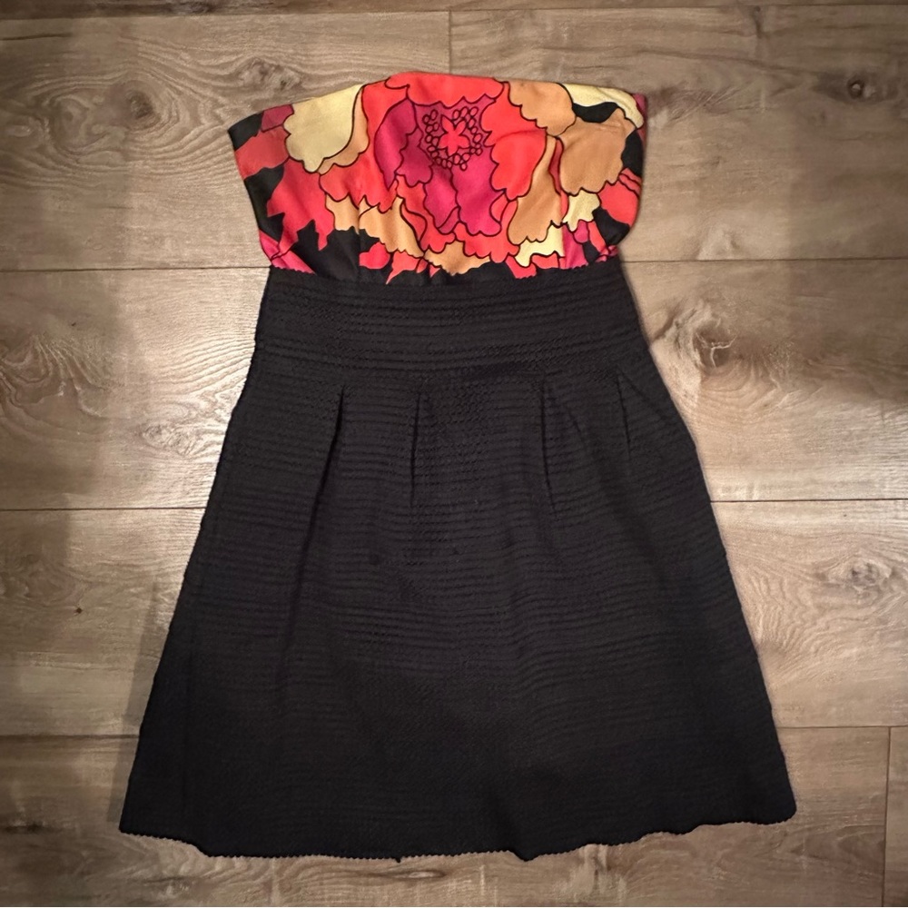 New York & Company Floral Gauze Bubble Skirt Strapless Dress Medium Black Red